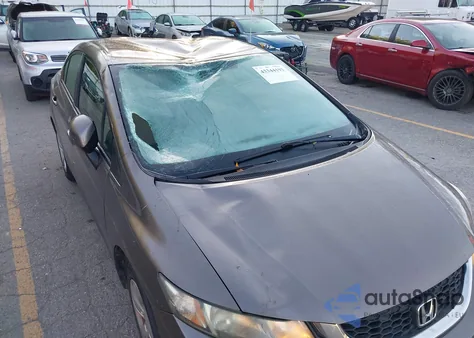 2013 Honda Civic Lx z USA, uszkodzony, nr VIN 2HGFB2F51DH514946